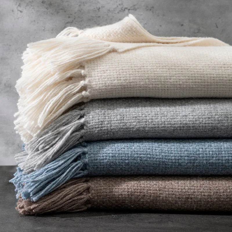 Matouk Lanza Throw Collection