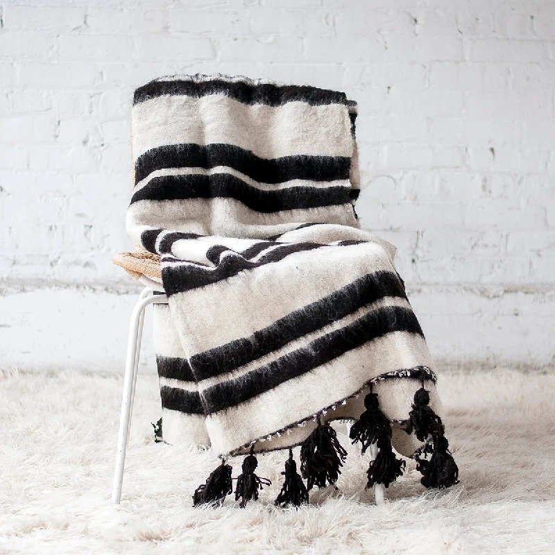 ZONA WOOL BLANKET